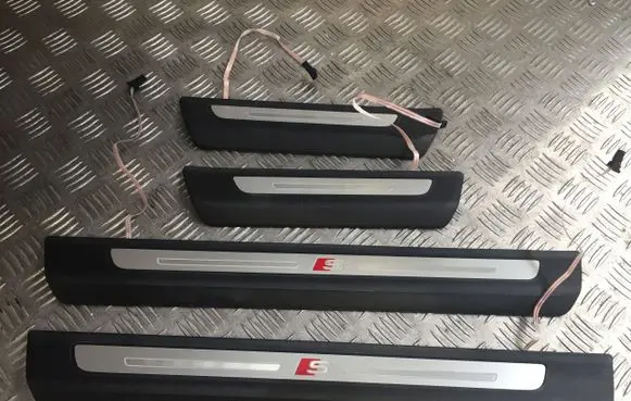 Audi Q8 side skirts sill cover 