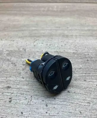 Ford Fiesta Electric window control switch 96FG14529BC 03153300