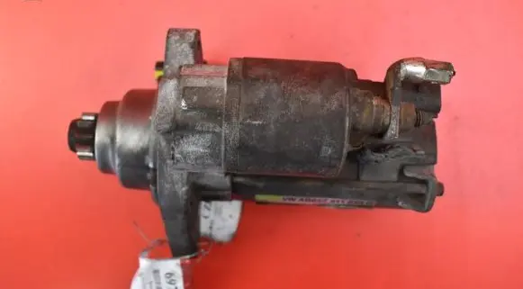 Skoda Octavia Mk2 (1Z) Starter motor 02Z911023G