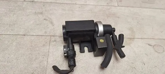 Mercedes-Benz B W245 Turbo solenoid valve A0051535528 05T350 70078200