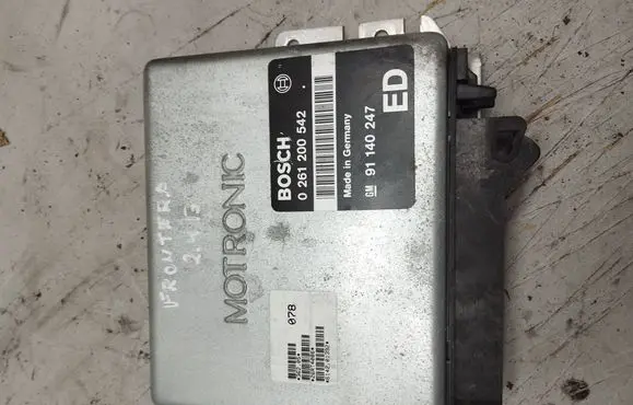 Opel Frontera A Engine control unit/module 0261200542 91140247
