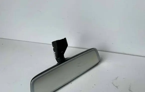 Rear view mirror (interior)