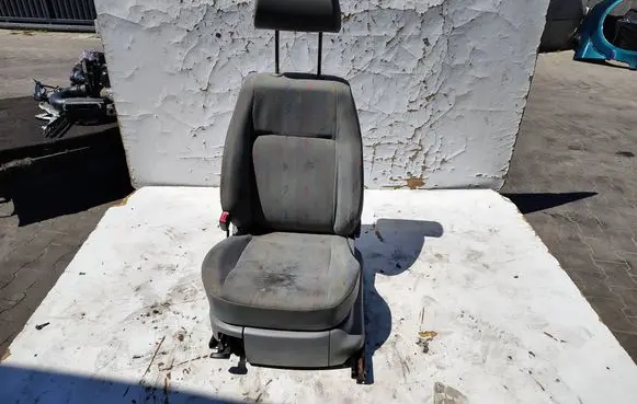 Volkswagen Caddy Front driver seat