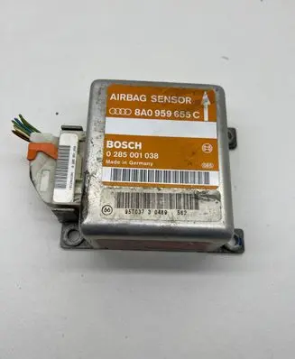 Audi A4 S4 B5 8D Airbag control unit/module 8A0959655C 0285001038 95T03730489