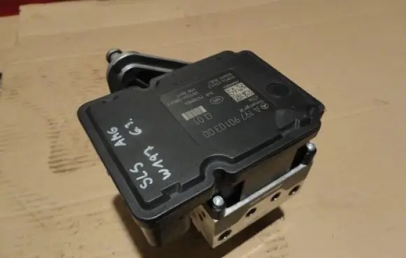 Mercedes-Benz SLS AMG Master brake cylinder
