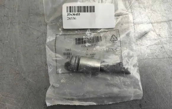 Jaguar F-Pace Nuts/bolts JDE36455