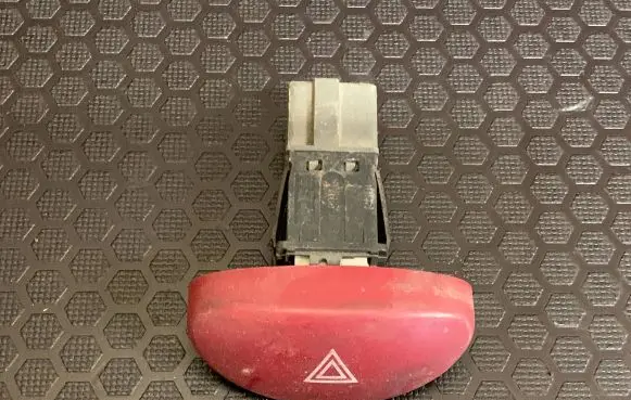 Peugeot 206 Hazard light switch 03952