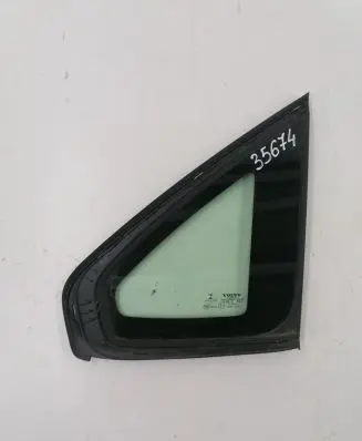 Volvo S90, V90 Rear side window 31689019