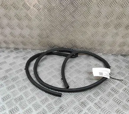 Peugeot 3008 III Engine compartment rubber 9841365180