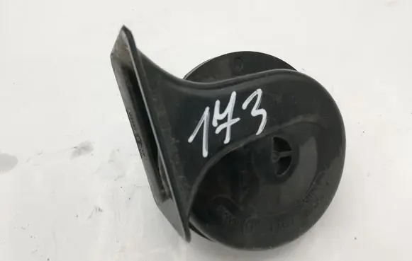 Toyota Avensis Verso Horn signal E13000661