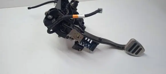 Clutch pedal
