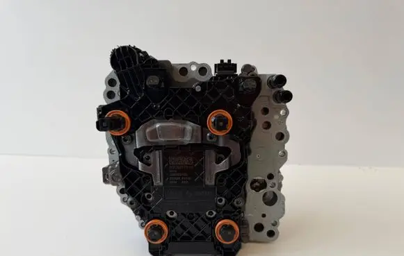 Volkswagen PASSAT B8 Transmission gearbox valve body 0GC927711H