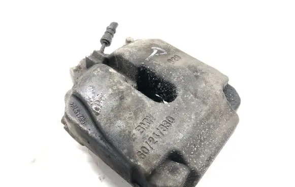 BMW 5 F10 F11 Front brake caliper 