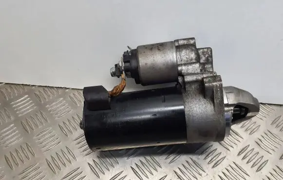 Infiniti Q70 Y51 Starter motor A6519064300 20140620 0001139085