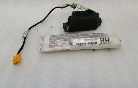 Mercedes-Benz E C207 W207 Seat airbag A2078605402 A2078600402