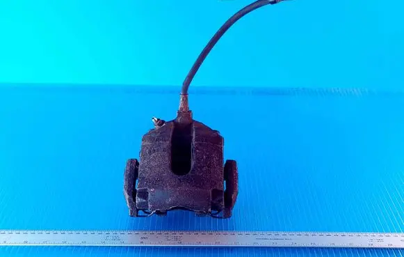 Volvo XC90 Rear brake caliper 30639525