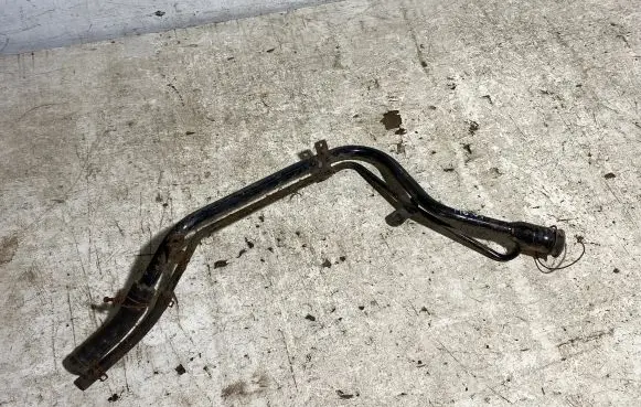 Fuel tank filler neck pipe