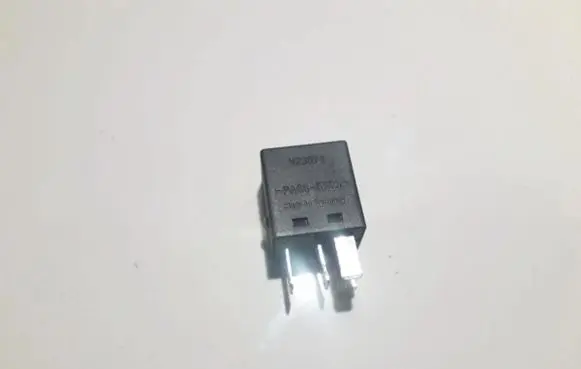 Volvo S40, V40 Other relay mb953382 v23074