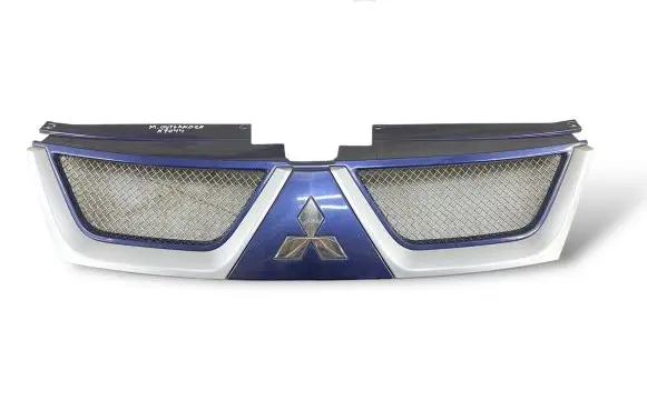 Mitsubishi Outlander Front bumper upper radiator grill MZ313901S1