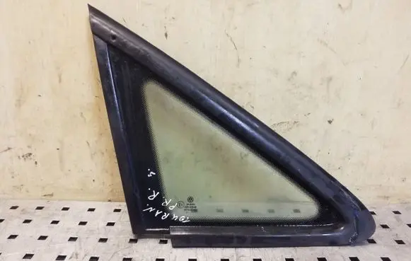 Volkswagen Touran I Front triangle window/glass 43R00048