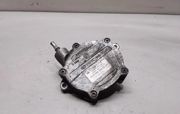 Mercedes-Benz A W169 Vacuum pump A6402300265