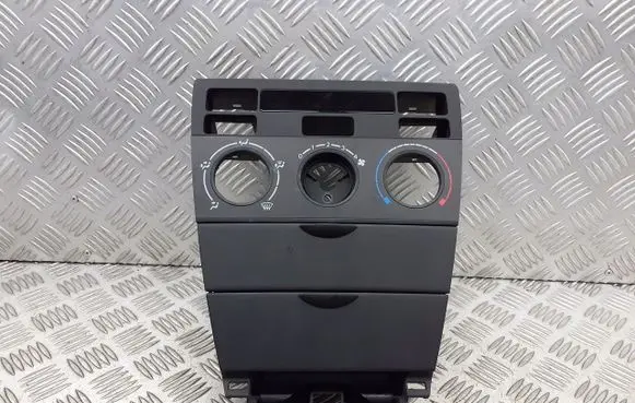 Toyota Corolla E120 E130 Radio/GPS head unit trim 55411-02250