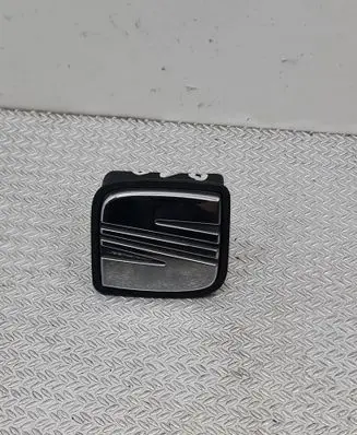 Seat Ibiza IV (6J,6P) Tailgate/trunk/boot exterior handle 6J4827565D 6J4827565E
