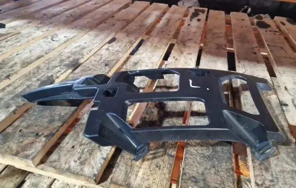 Ford Mondeo MK IV Front bumper mounting bracket