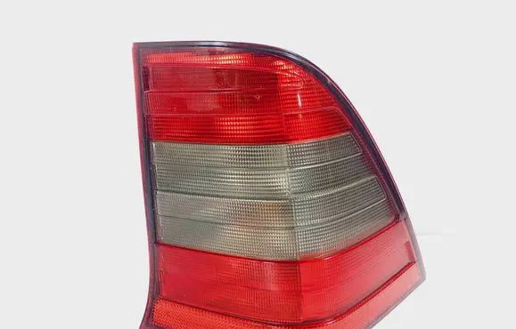 Mercedes-Benz C W202 Rear/tail lights 2028204064