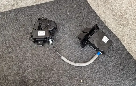 Tailgate/trunk/boot lift motor