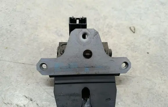 Ford Focus Tailgate lock latch 3M51R442R66BC