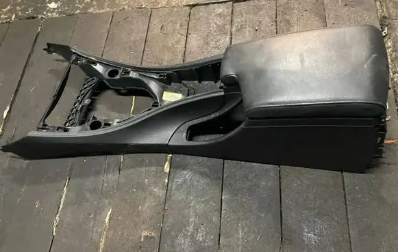 BMW 3 E90 E91 Armrest E116237021 58450713