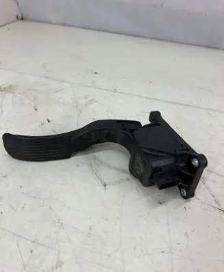 Mercedes-Benz Sprinter W906 Accelerator throttle pedal 0280755025 A4473000200