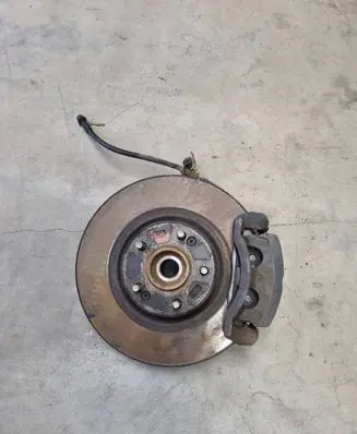 Hyundai Santa Fe Front wheel hub spindle knuckle
