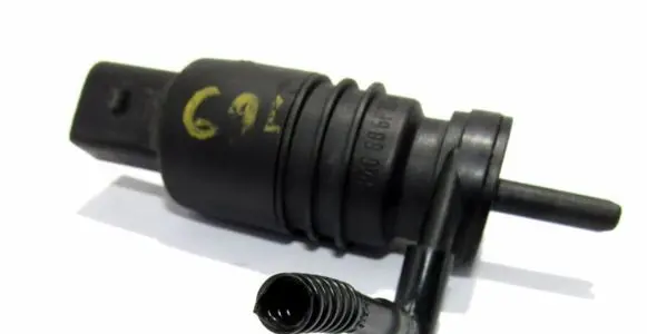 Windscreen/windshield washer pump