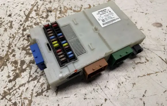 Volvo XC70 Fuse module 3659AF01125TP