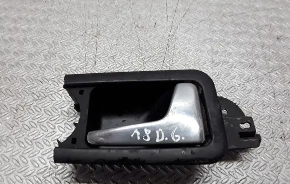 Audi A8 S8 D2 4D Rear door interior handle 4D0839020