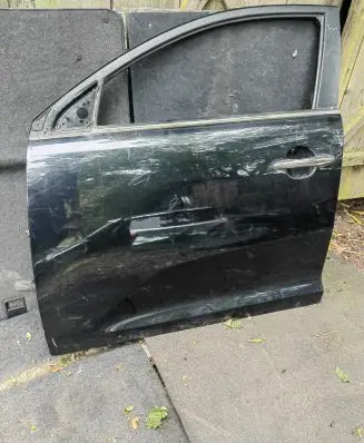 KIA Sportage Front door
