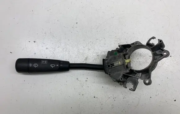 Mercedes-Benz CLK AMG A208 C208 Indicator stalk A2105450110