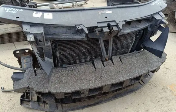 Skoda Superb B6 (3T) Radiator support slam panel