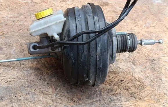 Audi A4 S4 B6 8E 8H Brake booster 8E0612105M C47N