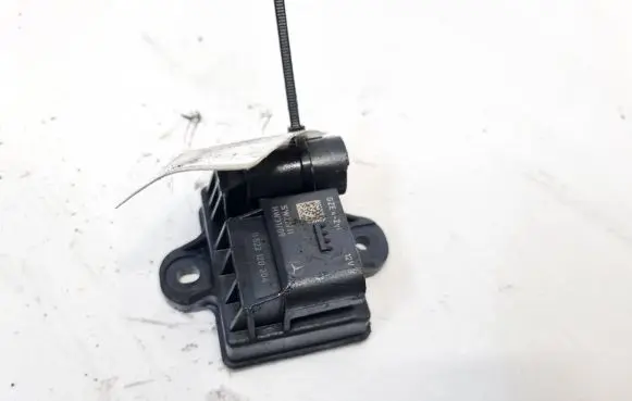 Mercedes-Benz B W246 W242 Glow plug pre-heat relay A6519000900 0522120204