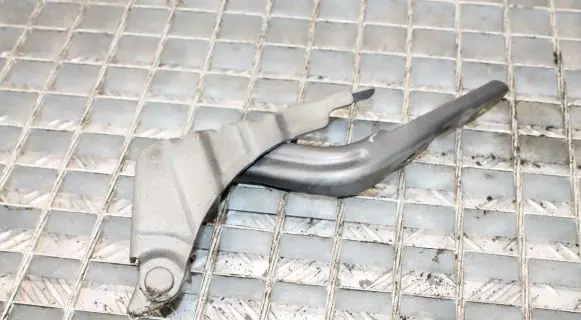 KIA Ceed Tailgate/trunk/boot hinge