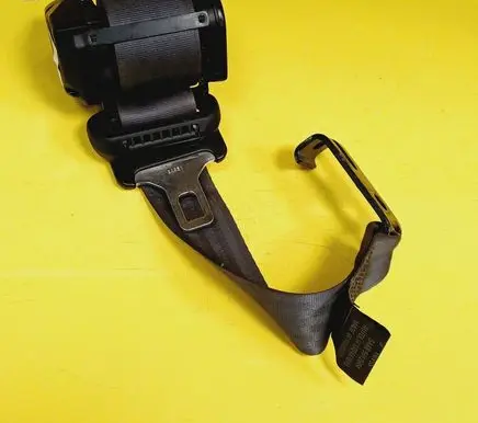 Saab 9-5 Rear seatbelt 5012604 570438600F