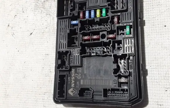 Dacia Jogger Fuse module 284B76520R