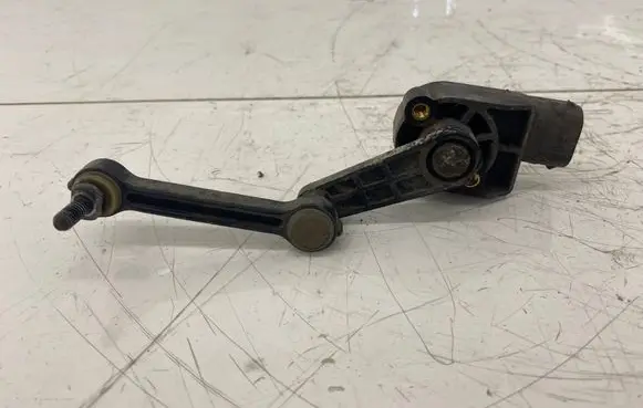 Audi Q7 4L Headlight/headlamp level sensor 7L0616571B