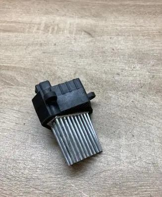 BMW 5 E39 Heater blower motor/fan resistor 