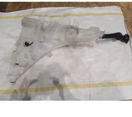 BMW X5 F15 Windshield washer fluid reservoir/tank 7292424