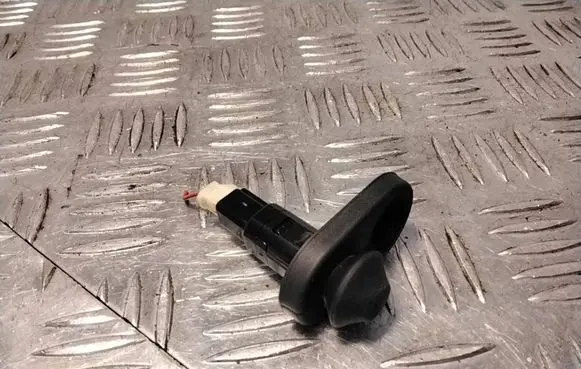 Toyota Avensis T250 Front door sensor 