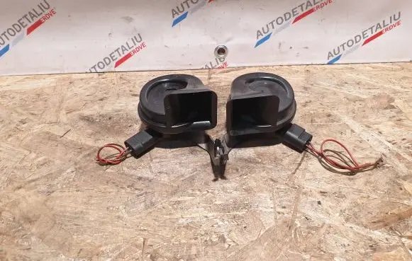 BMW 5 F10 F11 Horn signal 024148 703881157